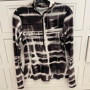 Nike pro half zip